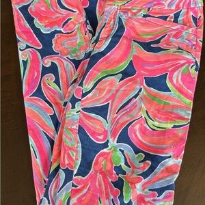 Size 10 EUC Lilly Pulitzer Kelly ankle in resort navy banana flambé